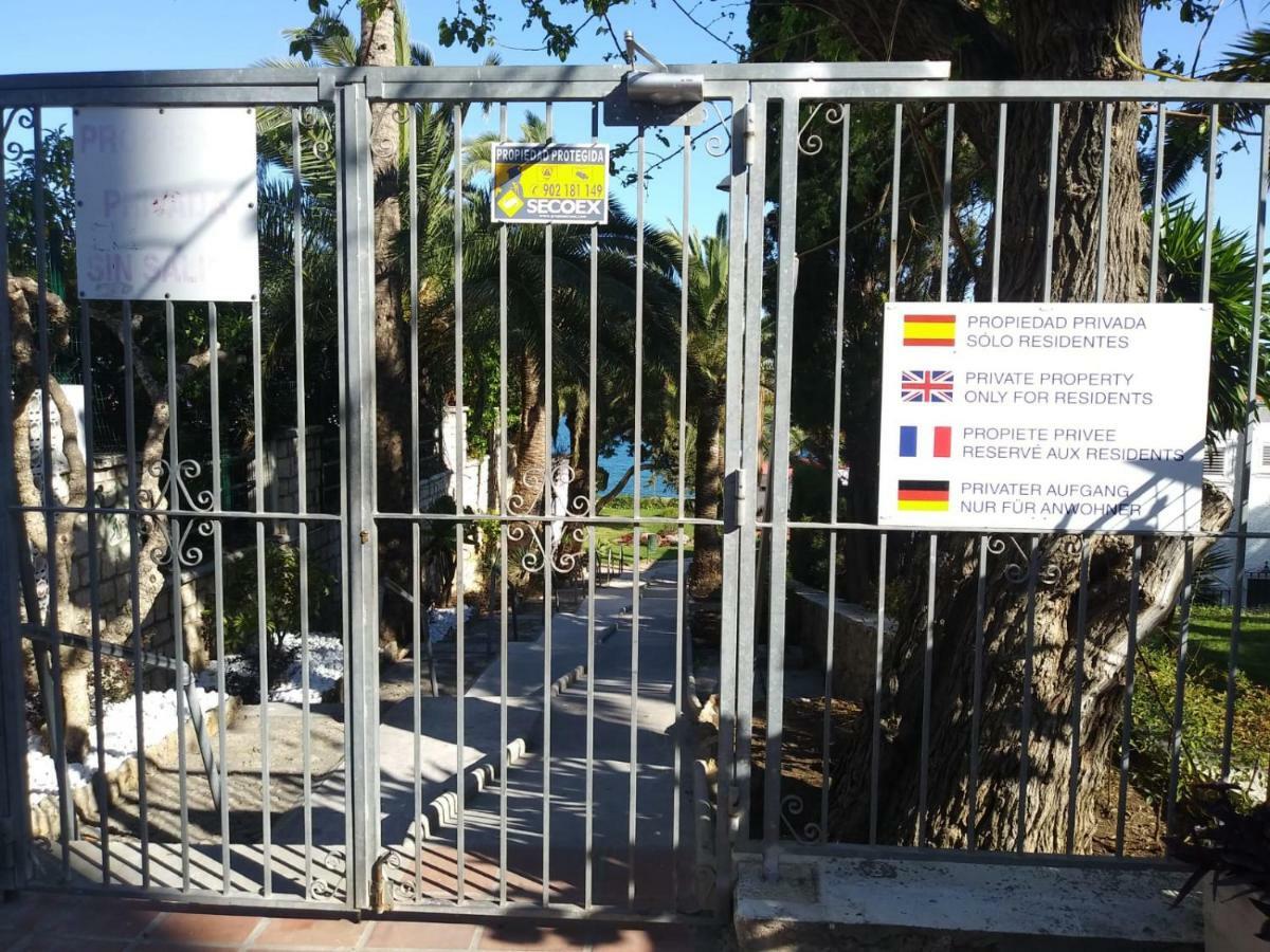 Nuevo Roca Chica, Primera Linea Playa,Torremolinos Exterior photo